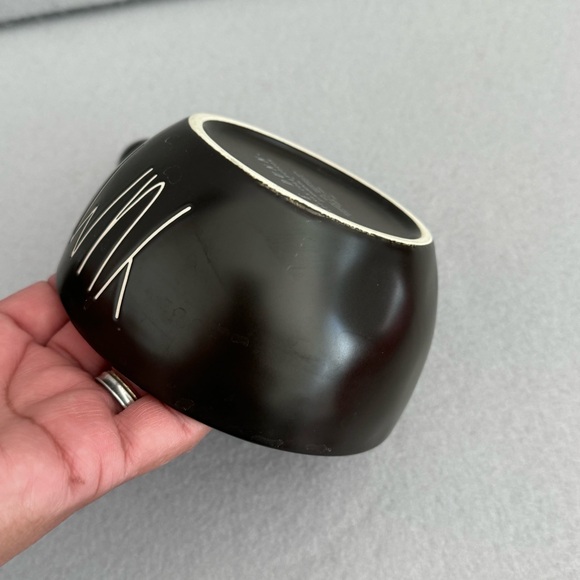 Rae Dunn "YUM" Black Bowl with Handle Artisan Magenta Collection - Picture 3 of 4